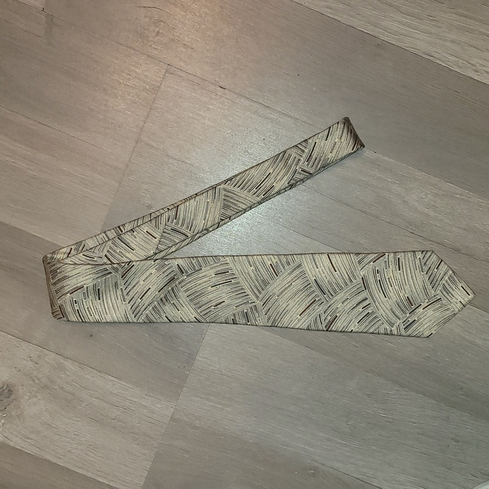 Christian Dior Men's Designer Tie 100% SILK